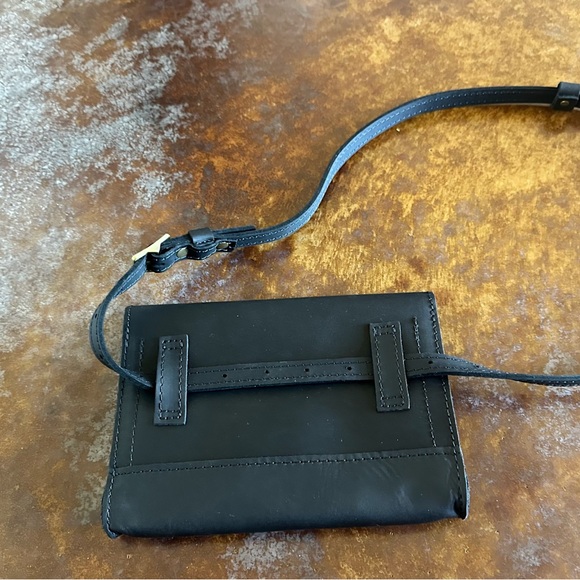 Portland Leather Black Basic Belt Bag‎ Crossbody Bag Convertible New - Picture 3 of 4